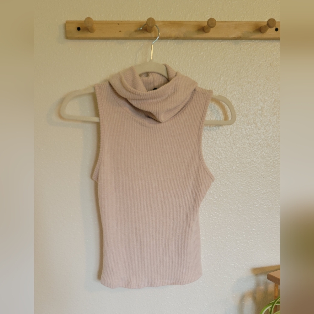 Final Touch, Size Medium, Sleeveless Turtleneck, … - image 1